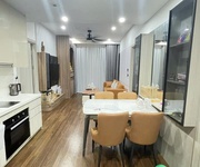 1 Chính chủ cho thuê căn 2 ngủ 2wc, view hồ toà a full nội thất xịn.
