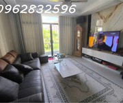 3 Bán nhà trần quốc hoàn 44m2, ô tô tránh nhau, hàng xóm giáo sư. giá 9,56 tỷ