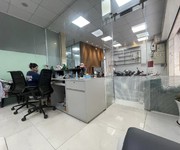 1 Bán tòa nhà 5 tầng có thang máy, 11mx13m, dòng tiền 60tr/th, ô tô thông phan anh, btđ, bình tân