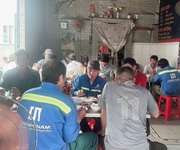 Sang nhượng gấp quán cơm tại trịnh đình thảo. tân phú