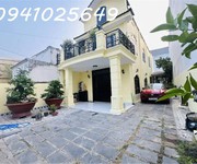 2 Bán căn nhà và đất biệt thự 170m2 tại phường linh đông, quận thủ đức, hẻm xe hơi đường 41, 9.8 tỷ