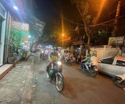 Nhỉnh tỷ có ngay nhà mặt phố mai động, 15m2, trung tâm sầm uất