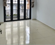 1 Hẻm xe hơi đậu cửa  - nhà 4 tầng  btct ở ngay - hẻm sạch thông thoáng- giáp lữ gia lê đại hành