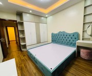 4 Bán nhà ngõ 37 dịch vọng, 36m2, 5 tầng, kinh doanh, ô tô cách nhà 10m, giá 7.8 tỷ