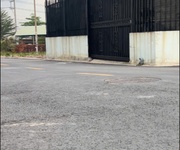 1 Bán gấp nhà 2 mặt tiền kinh doanh Tân Bình Dĩ An  68m2 , 2 tầng,  nằm ngay ngã tư ,  trung tâm ,khu