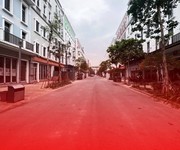 1 Cần bán 2 căn shophouse Sun Premier Village Bãi Cháy, Hạ Long sát nhau giá tốt gần biển
