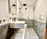 3 Loanh quanh hơn 9 tỏi  có ngay 1 căn nhà mới 50m,4t,5m mt tại láng hạ, đống đa, full nội thất xịn