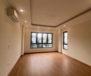 Nhà BA ĐÌNH 2 thoáng với 7 tầng thang máy x 42m2 - Ngõ thông rộng.