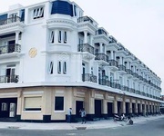 Chính chủ bán nhanh căn shophouse mặt tiền đẹp tại kcn hải sơn .