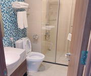 7 Cho thuê căn hộ chung cư Ramada by Wyndham Ha Long Bay view 2N1K  tầng cao view biển đẹp.