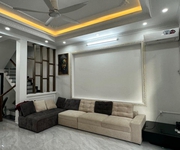1 Chính chủ tt  nhờ bán nhà lê trọng tấn, hà đông, 4 tầng 35m, ô tô đỗ cổng, giá hơn 6 tỷ.