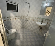 4 Mặt bằng 50m2  Tầng 1,2,3  có thang máy, có chỗ để XM. 4 triệu/ tháng 4 Mặt bằng 50m2  Tầng 1,2,3  có thang máy, có chỗ để XM. 4 triệu/ tháng