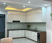 2 Nhà mới tinh, thiết kế hiện đại