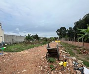 Chính chủ cho thuê lô đất 3300m2 tại phường thới hoà, tp bến cát.