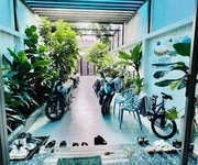 4 Nhà cực đẹp - 1 sẹc tô ngọc vân - 166m2 - 3 tầng- 3 ô tô trong nhà - hẻm 8m - tặng toàn bộ nội thất