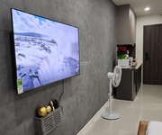 1 Căn hộ studio hiện đại, view đẹp nhìn phú mỹ hưng và sông, đầy đủ nội gỗ solid đồ điện đồ bếp xịn