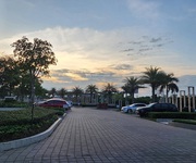 2 Căn hộ studio hiện đại, view đẹp nhìn phú mỹ hưng và sông, đầy đủ nội gỗ solid đồ điện đồ bếp xịn