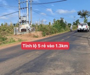 Bán đất tp bmt cách ngã sáu chỉ 8km mặt tiền 29m đường bê tong diện tích trên 500m2 chỉ 189trieu