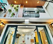 Nhà  đường nhiêu tứ phường 7 quận phú nhuận.