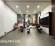 Nhà đẹp ngay phú mỹ hưng, 4 tầng, 8.3 tỷ, full nội thất