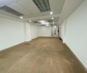 4 Bán hoặc cho thuê  tòa nhà văn phòng