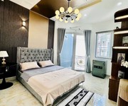 4 Nhà đường cách mạng tháng 8 quận 10 phường 13.