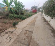 2 B.á.n đất tổ 10, tt quang minh, mê linh dt 61m2, mt4.2m, trục chính thông, ôtô vào đất