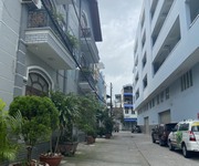 1 Chính chủ cần bán gấp nhà BIỆT THỰ căn góc  2 MT đường lớn Quận 11.