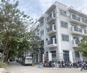 Chủ nhà,  bán liền kề đại kim- nguyễn  xiển. dt 82,5m x 5 tầng. giá 22,7 tỷ. lh: 0964769634