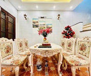 4 Yên lãng đống đa diện tích 32 mét,5 tầng,mặt tiền 6 mét, kinh doanh đỉnh cao,giá chủ thu nét 5,5