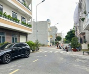 2 Ngộp Bank Cần Bán Gấp Đất Mặt Tiền 4x15 Gần Vincom Dĩ An