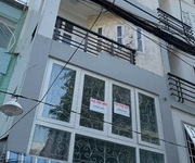 Share nguyên tầng 2pn 1wc trong nhà mới nguyên căn