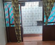 Bán nhà riêng đê la thành, đống đa, 3 tầng, 20m2, 2 ngủ, 2.5 tỷ