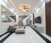 Bán nhà ngõ 79 đường cầu giấy 35/40m2 x 5 tầng, ngõ thông rộng, gần chợ trường học các cấp , nhà