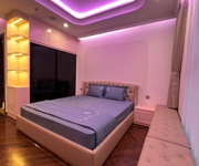 8 Cho thuê căn 3 ngủ sang xịn Diamond crown