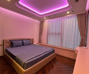 10 Cho thuê căn 3 ngủ sang xịn Diamond crown