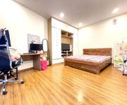 Nhà mới ngọc thụy-long biên 61m2 x 4 tầng mặt tiền 10m,8.8 tỷ .