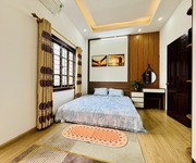 Nhà tô hiến thành   2 lầu   chủ về quê mở farmstay