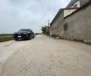 2 Cc bán 90m bìa làng,đất vuông đẹp,đường 10m,gần khu đô thị,giá đầu tư