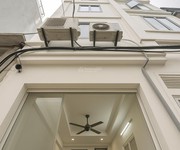 Bán nhà cổ nhuế chỉ nhỉnh hơn 5 tỷ- gần phố- ngõ rộng- đầu tư đỉnh- ở đỉnh
