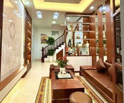 Nhà đẹp 6 tầng Đội Cấn thông Hoàng Hoa Thám, vài bước ra ô tô đỗ, tránh. Bãi gửi xe ô tô gần nhà.
