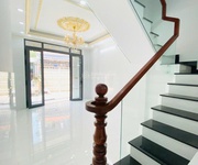 Bán nhà  cạnh chợ vạn nguyên - bình đông , q.8.  5 tầng 6pn giá nhỉnh 5 tỷ