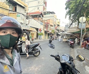 4 Chính chủ cần bán căn mặt tiền xóm chiếu- gân trường học, gần chợ-xe hơi đỏ cửa-qua nguyễn tất