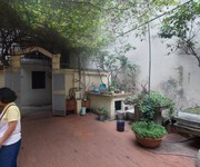 Bán nhà c4 đường láng 50m2, lô góc, vị trí ngõ thôg rộng , gần phố , khách mua về đầu tư xây 6-7