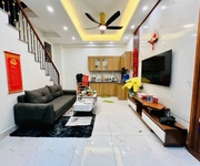 Nhà riêng sát phố, công viên, đẹp và hiếm, trung tâm quận hai bà trưng, 28m2, 4 tầng, 3 ngủ, giá