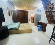 Gần mặt tiền đường- ngay chợ bà chiểu -. sổ vuông a4 nở hậu đẹp có nhỉnh 4 tỷ