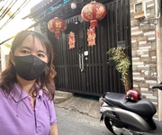 Nhà 5 tầng full nội thất-gần hồ bơi vân đồn - buocs ra vài phút có xe hơi đậu- thông ra tân vĩnh,
