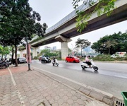 Bán nhà mặt phố hoàng cầu - 138m  - mt rộng - kinh doanh - vỉa hè ô tô tránh - giá chỉ 37 tỷ