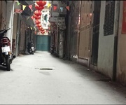 Nhà hoàng văn thái- hơn 9 tỷ- 30m2- ô tô qua cửa