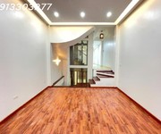 Nhà đẹp   thang máy   ngay công viên thống nhất   phố nguyễn đình chiểu   trung tâm hai bà trưng